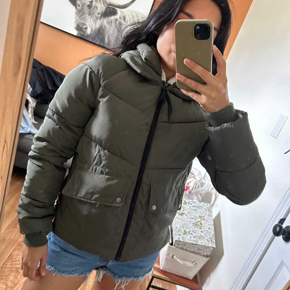 Olive green Boutique Puffer Jacket| Short Puffer Coat | Hooded Bomber Jacket